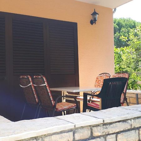 Apartments Santa Barbara Биоград на Мору Екстериор снимка
