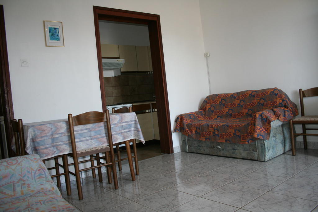 Apartments Santa Barbara Биоград на Мору Стая снимка